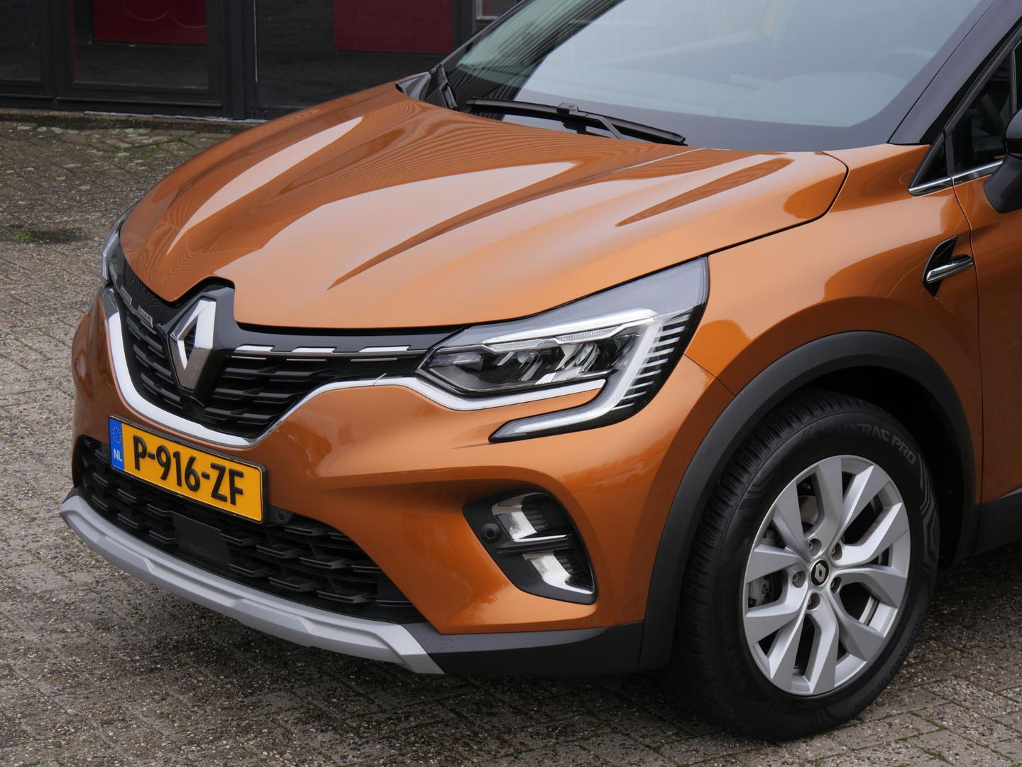 Renault Captur 1.0TCE INTENS/ KEYLESS/ PDC V+A/ CAMERA/ ALL-SEASON/ NL-AUTO