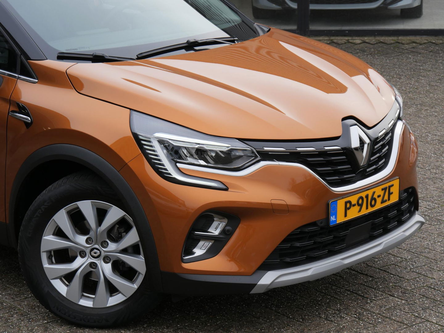 Renault Captur 1.0TCE INTENS/ KEYLESS/ PDC V+A/ CAMERA/ ALL-SEASON/ NL-AUTO