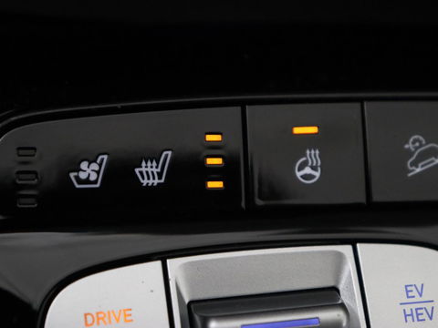 Hyundai Tucson 1.6 T-GDI PHEV Premium Sky AWD | Panoramadak | Stoelventilatie | Leder | 360 Camera | Carplay | Adaptive cruise | Keyless | Navigatie | Memory | Achterbankverwarming | Full LED | Plug In