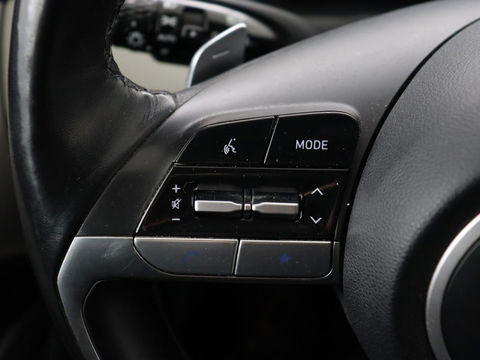 Hyundai Tucson 1.6 T-GDI PHEV Premium Sky AWD | Panoramadak | Stoelventilatie | Leder | 360 Camera | Carplay | Adaptive cruise | Keyless | Navigatie | Memory | Achterbankverwarming | Full LED | Plug In