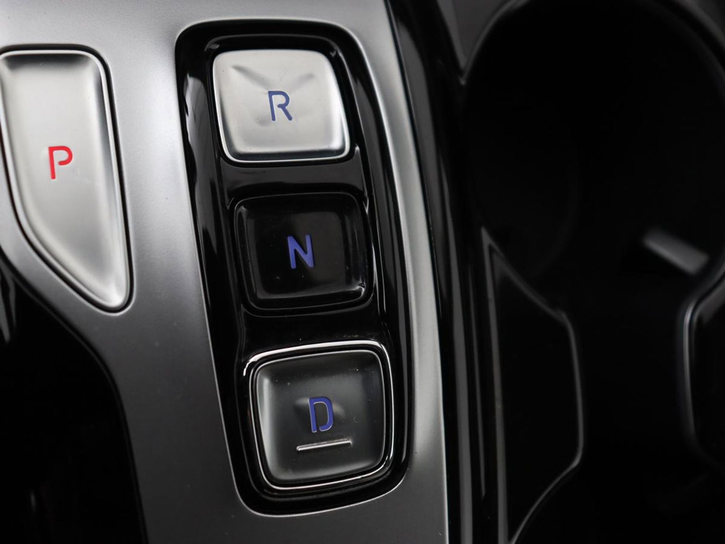 Hyundai Tucson 1.6 T-GDI PHEV Premium Sky AWD | Panoramadak | Stoelventilatie | Leder | 360 Camera | Carplay | Adaptive cruise | Keyless | Navigatie | Memory | Achterbankverwarming | Full LED | Plug In