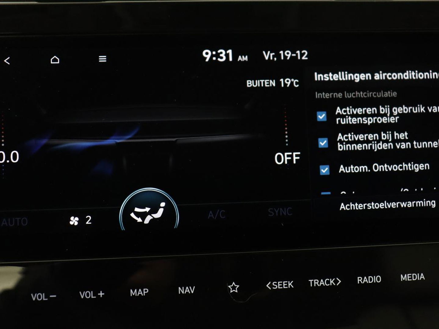 Hyundai Tucson 1.6 T-GDI PHEV Premium Sky AWD | Panoramadak | Stoelventilatie | Leder | 360 Camera | Carplay | Adaptive cruise | Keyless | Navigatie | Memory | Achterbankverwarming | Full LED | Plug In