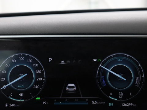 Hyundai Tucson 1.6 T-GDI PHEV Premium Sky AWD | Panoramadak | Stoelventilatie | Leder | 360 Camera | Carplay | Adaptive cruise | Keyless | Navigatie | Memory | Achterbankverwarming | Full LED | Plug In