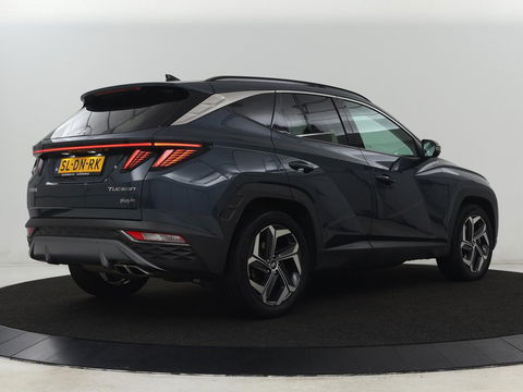 Hyundai Tucson 1.6 T-GDI PHEV Premium Sky AWD | Panoramadak | Stoelventilatie | Leder | 360 Camera | Carplay | Adaptive cruise | Keyless | Navigatie | Memory | Achterbankverwarming | Full LED | Plug In