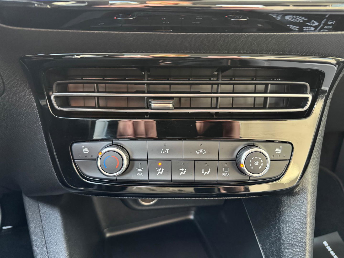 Opel Mokka 1.2 Turbo Edition Camera Navigatie Led Stuuverw. Stoelverw.