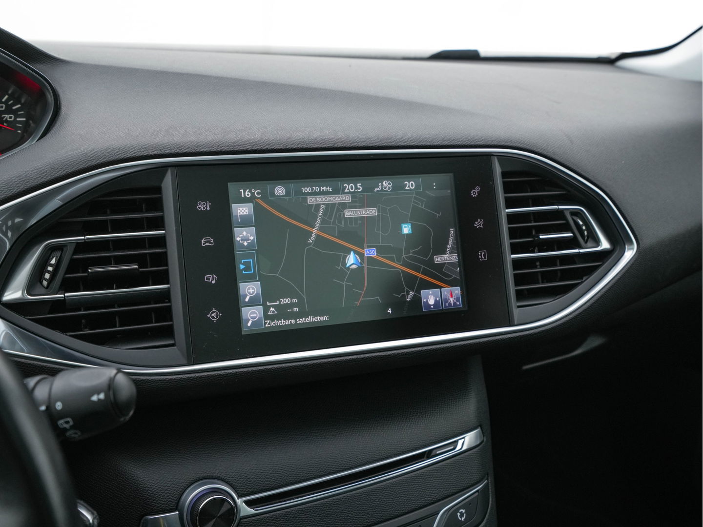 Peugeot 308 SW 1.6 BlueHDI Blue Lease Executive *PANO | NAVI-FULLMAP | ECC | PDC | CRUISE | CAMERA | TOWBAR | COMFORT-SEATS | 16''ALU*