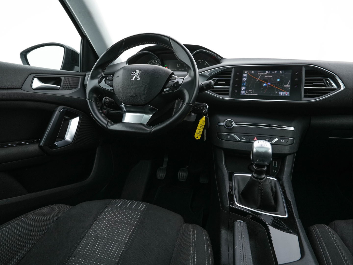 Peugeot 308 SW 1.6 BlueHDI Blue Lease Executive *PANO | NAVI-FULLMAP | ECC | PDC | CRUISE | CAMERA | TOWBAR | COMFORT-SEATS | 16''ALU*