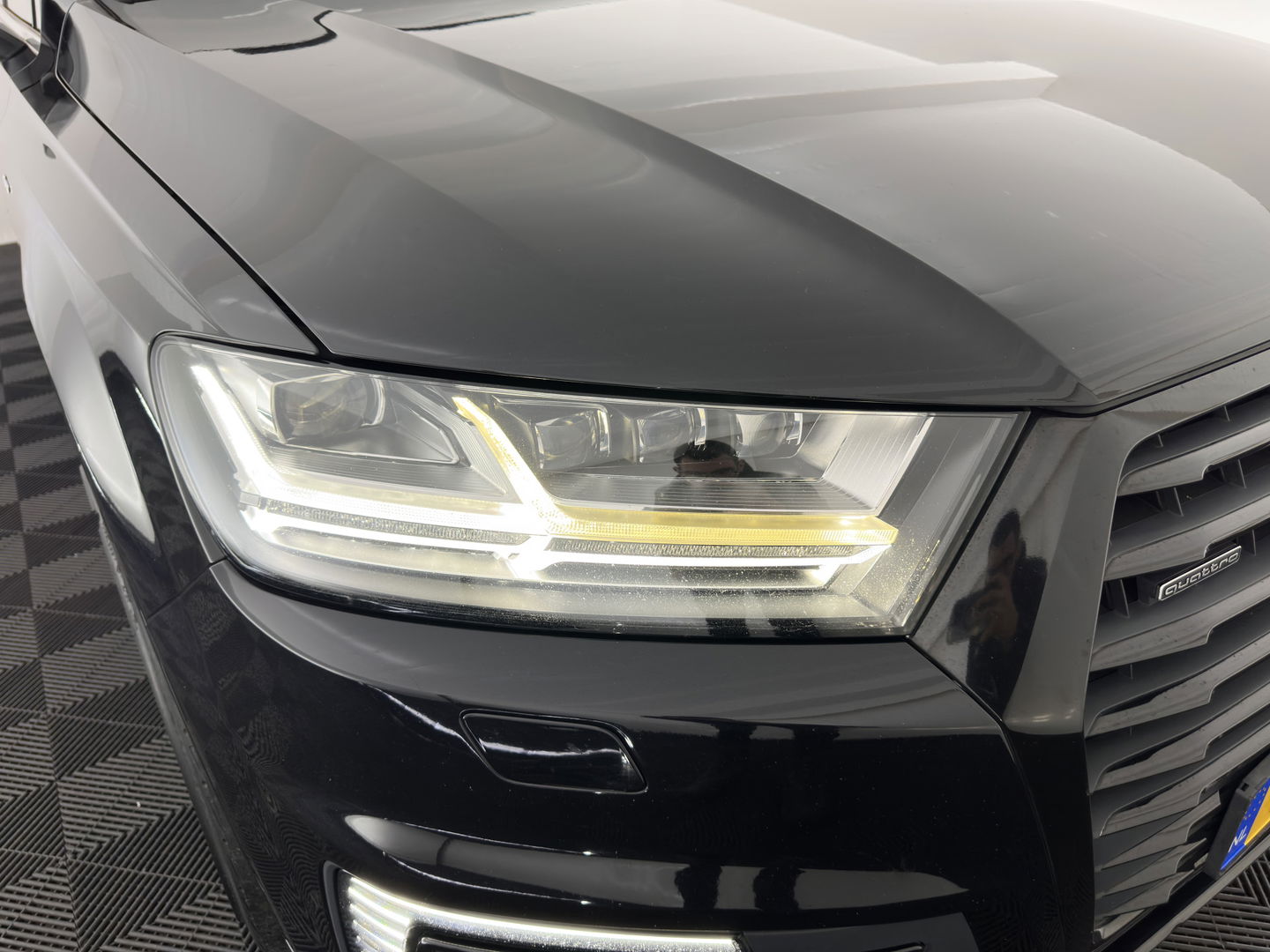 Audi Q7 3.0 TDI e-tron Quattro Premium (Plug-in) Aut. *PANO | HEAD-UP | NIGHT-VISION | LEATHER | AIR-SUSPENSION |  MATRIX-LED | TOP-VIEW | DIGI-COCKPIT | ADAPTIVE-CRUISE | BLIND-SPOT | AMBIENT-LIGHT |  VENTILATED-SEATS | NAVI-FULLMAP | ...