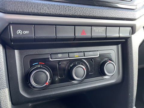 Volkswagen Amarok 3.0 TDI 164pk 4 Motion Plus Cab Trendline / 2 persoons / vaste prijs rijklaar € 19.950 ex btw / lease vanaf € 336 / 4x4 / airco / trekhaak 3000 kg / euro 6 diesel / bpm vrij