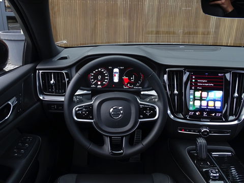 Volvo S60 T8 405PK Polestar Engineerd AWD / Brembo / Harman Kardon / LED