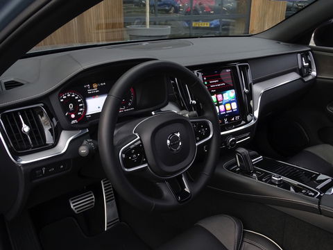 Volvo S60 T8 405PK Polestar Engineerd AWD / Brembo / Harman Kardon / LED