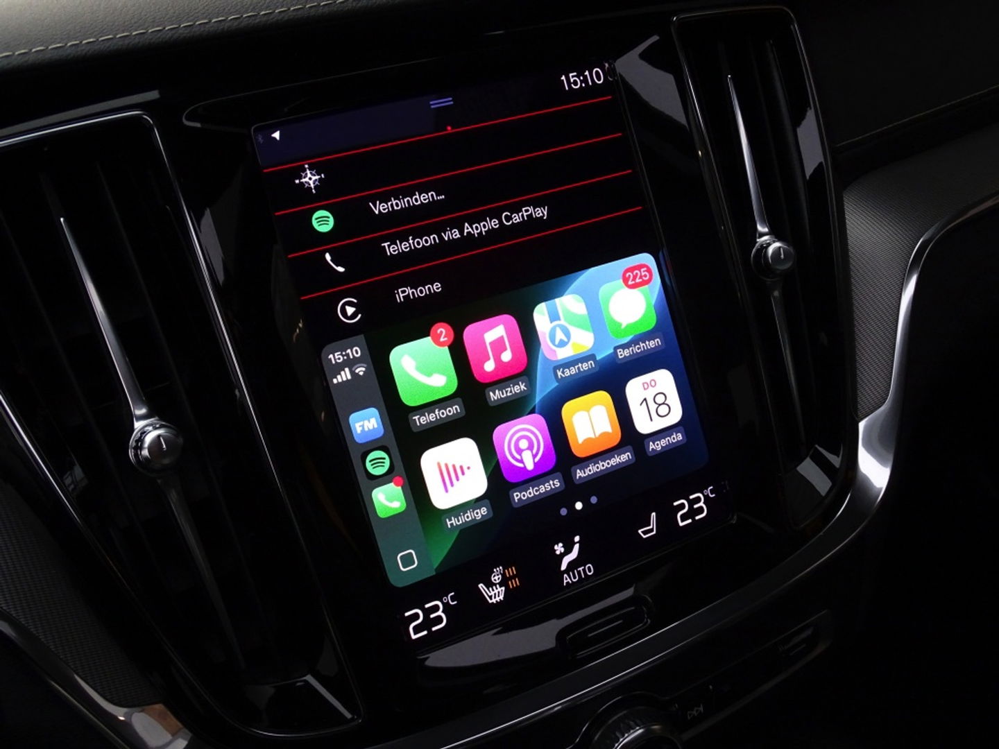 Volvo S60 T8 405PK Polestar Engineerd AWD / Brembo / Harman Kardon / LED