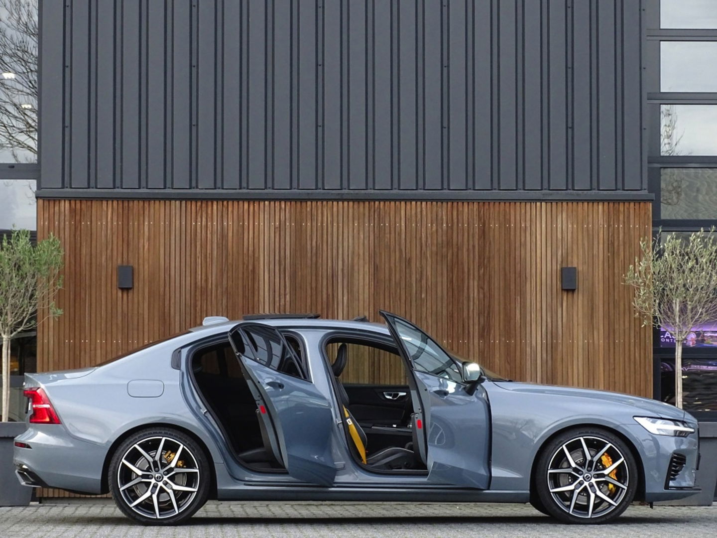 Volvo S60 T8 405PK Polestar Engineerd AWD / Brembo / Harman Kardon / LED