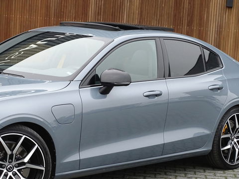 Volvo S60 T8 405PK Polestar Engineerd AWD / Brembo / Harman Kardon / LED