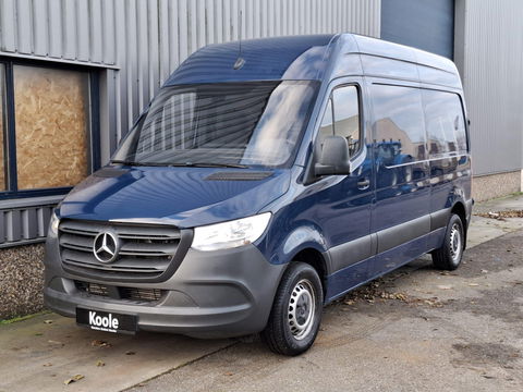Mercedes-Benz Sprinter Mercedes Sprinter 311 CDI L2H2 / AIRCO / CAMERA / 3 ZITS / DEALER ONDERHOUDEN