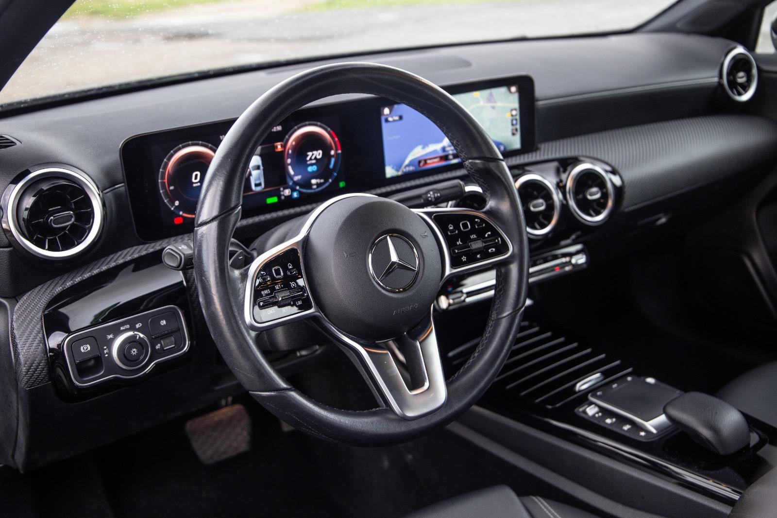 Mercedes-Benz A-Klasse 250 e Business Solution Luxury Limited AUTOMAAT / LEDER / CRUISE CONTROLE / CAMERA / CARPLAY