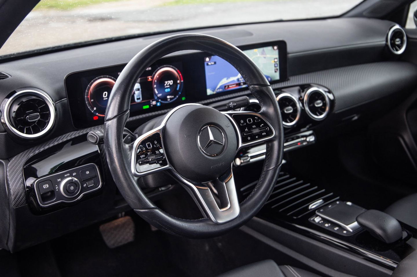 Mercedes-Benz A-Klasse 250 e Business Solution Luxury Limited AUTOMAAT / LEDER / CRUISE CONTROLE / CAMERA / CARPLAY