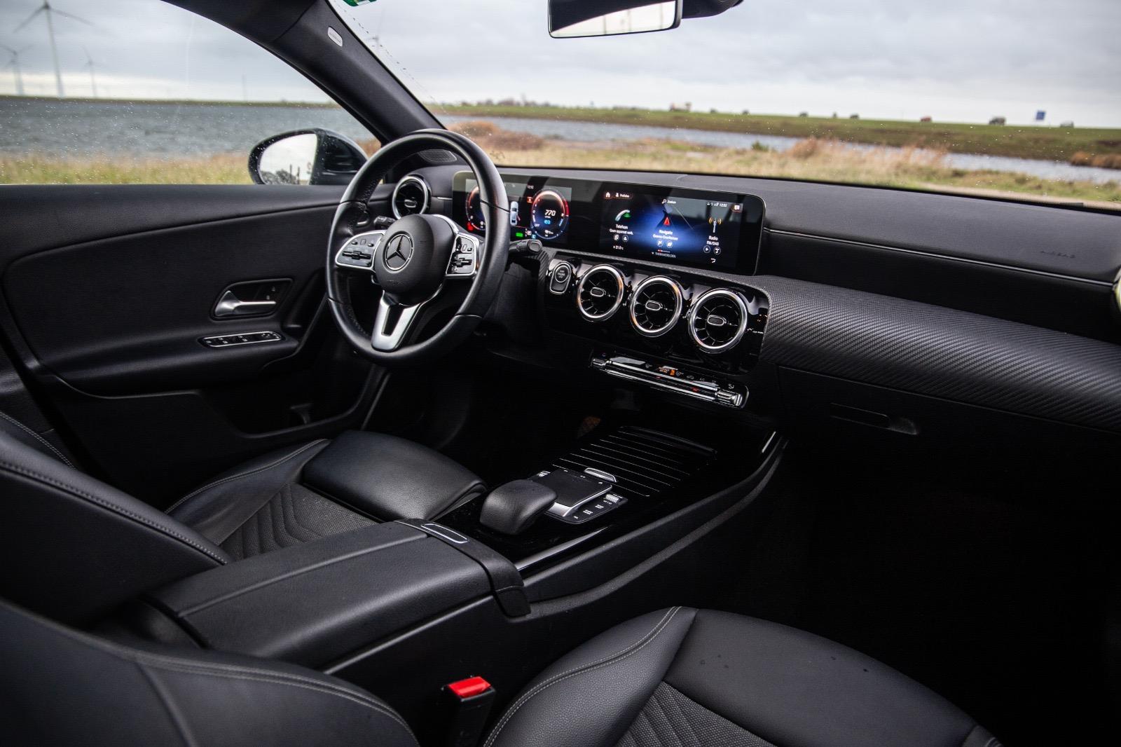 Mercedes-Benz A-Klasse 250 e Business Solution Luxury Limited AUTOMAAT / LEDER / CRUISE CONTROLE / CAMERA / CARPLAY