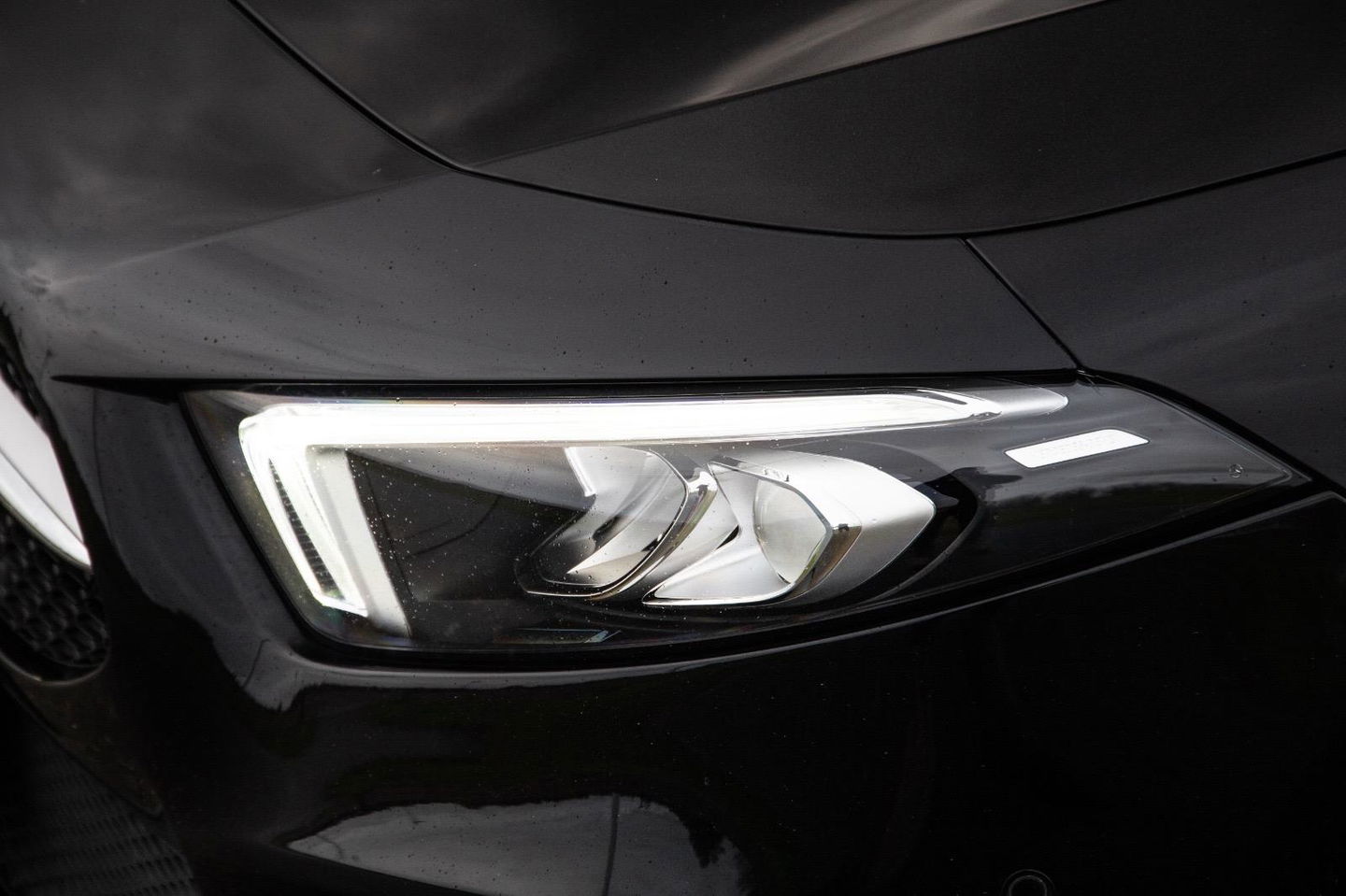 Mercedes-Benz A-Klasse 250 e Business Solution Luxury Limited AUTOMAAT / LEDER / CRUISE CONTROLE / CAMERA / CARPLAY