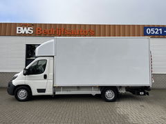 Peugeot Boxer 435 2.0 BlueHDI 164pk Pro bakwagen met Dhollandia laadklep / 440 cm lang / doorladen tot 550 cm mogelijk boven de cabine / euro 6 / airco