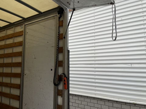 Peugeot Boxer 435 2.0 BlueHDI 164pk Pro bakwagen met Dhollandia laadklep / 440 cm lang / doorladen tot 550 cm mogelijk boven de cabine / euro 6 / airco