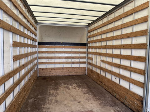 Peugeot Boxer 435 2.0 BlueHDI 164pk Pro bakwagen met Dhollandia laadklep / 440 cm lang / doorladen tot 550 cm mogelijk boven de cabine / euro 6 / airco