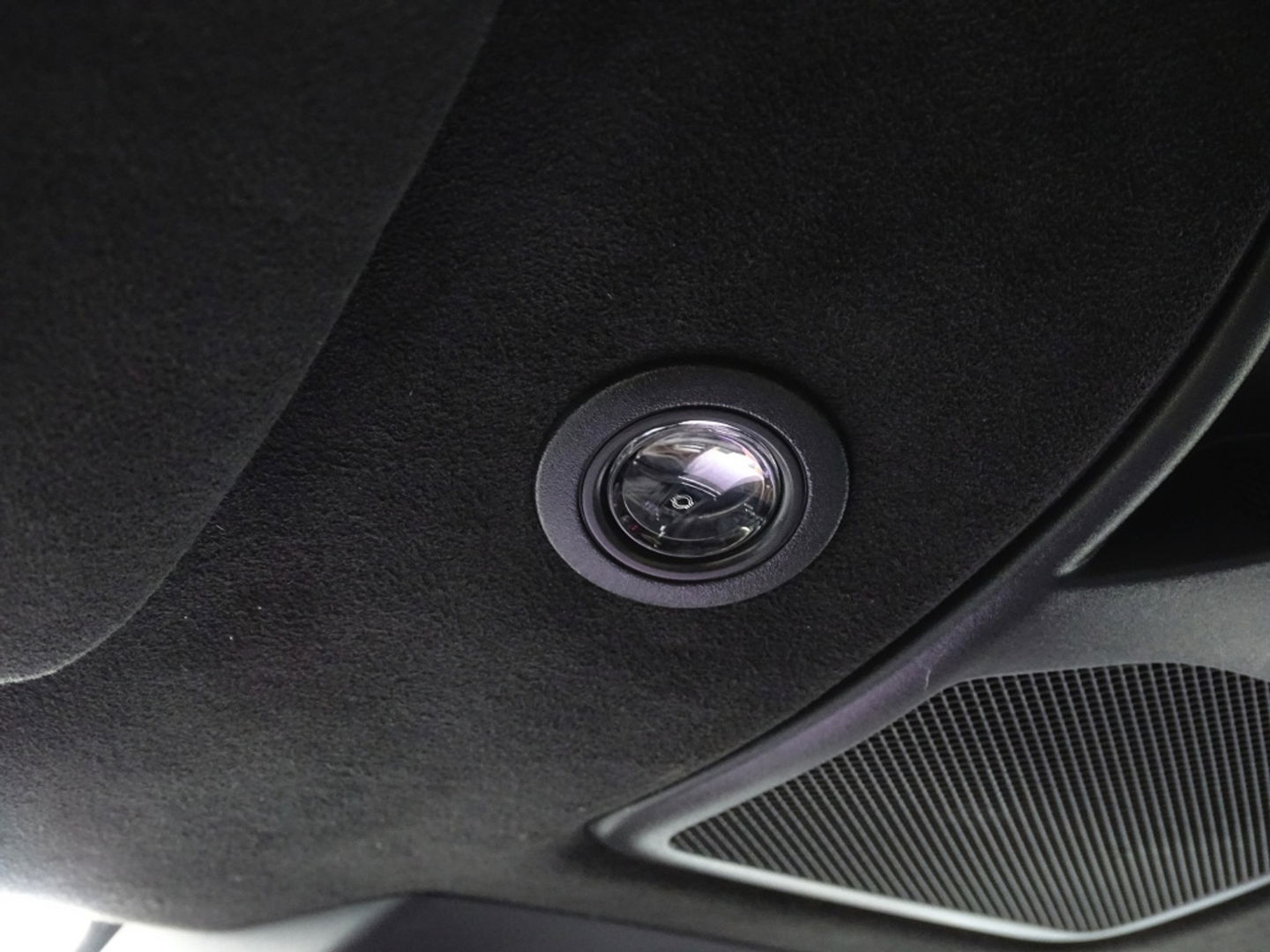 tesla motors MODEL S 90D Base 423PK / alcantara / *NAP*