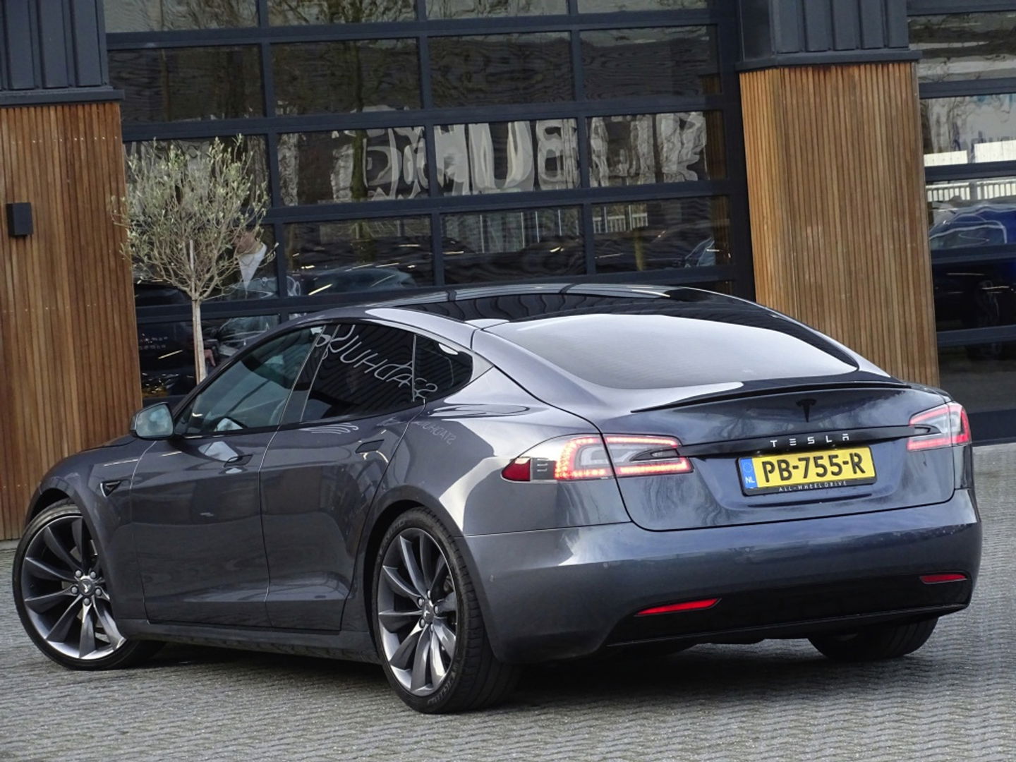 tesla motors MODEL S 90D Base 423PK / alcantara / *NAP*