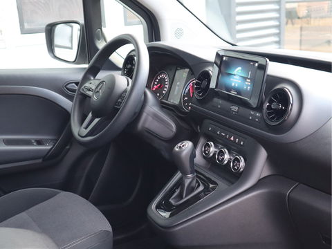 Mercedes-Benz eCitan 112 L1 51 kWh 98,4 SoH - Trekhaak - ApplePlay - Laden 22 kWh - Betimmerd
