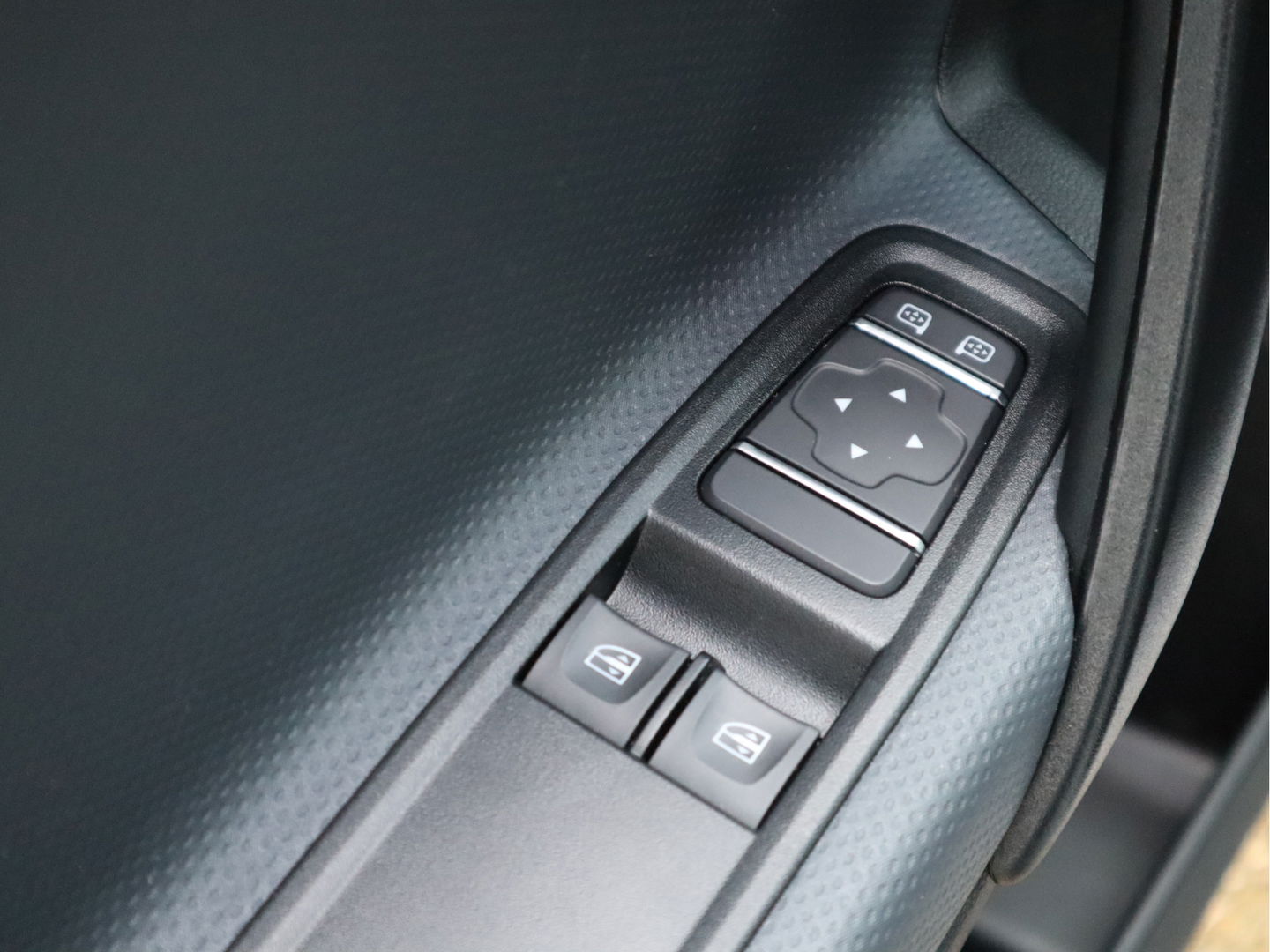 Mercedes-Benz eCitan 112 L1 51 kWh 98,4 SoH - Trekhaak - ApplePlay - Laden 22 kWh - Betimmerd