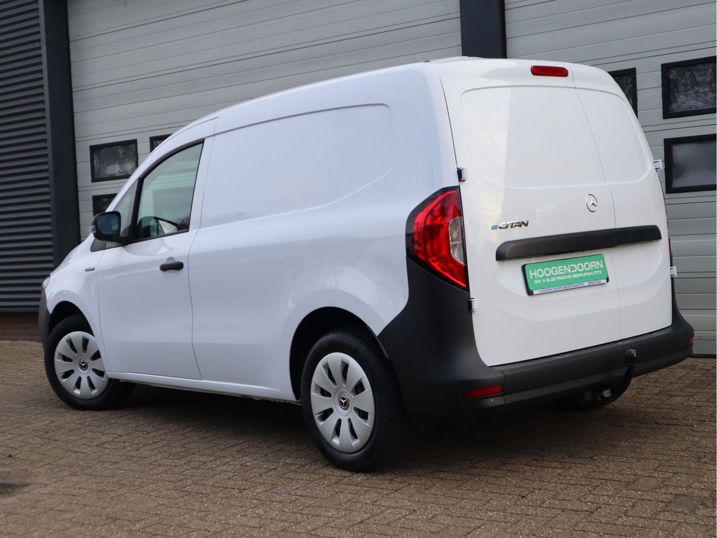 Mercedes-Benz eCitan 112 L1 51 kWh 98,4 SoH - Trekhaak - ApplePlay - Laden 22 kWh - Betimmerd