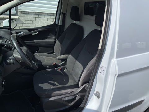 Ford Transit Courier 1.5 TDCI Trend / vaste prijs rijklaar € 6.450 ex btw / 102.273 km NAP / airco / trekhaak / schuifdeur / navigatie / deukjes rondom