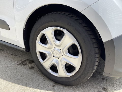 Ford Transit Courier 1.5 TDCI Trend / vaste prijs rijklaar € 6.450 ex btw / 102.273 km NAP / airco / trekhaak / schuifdeur / navigatie / deukjes rondom