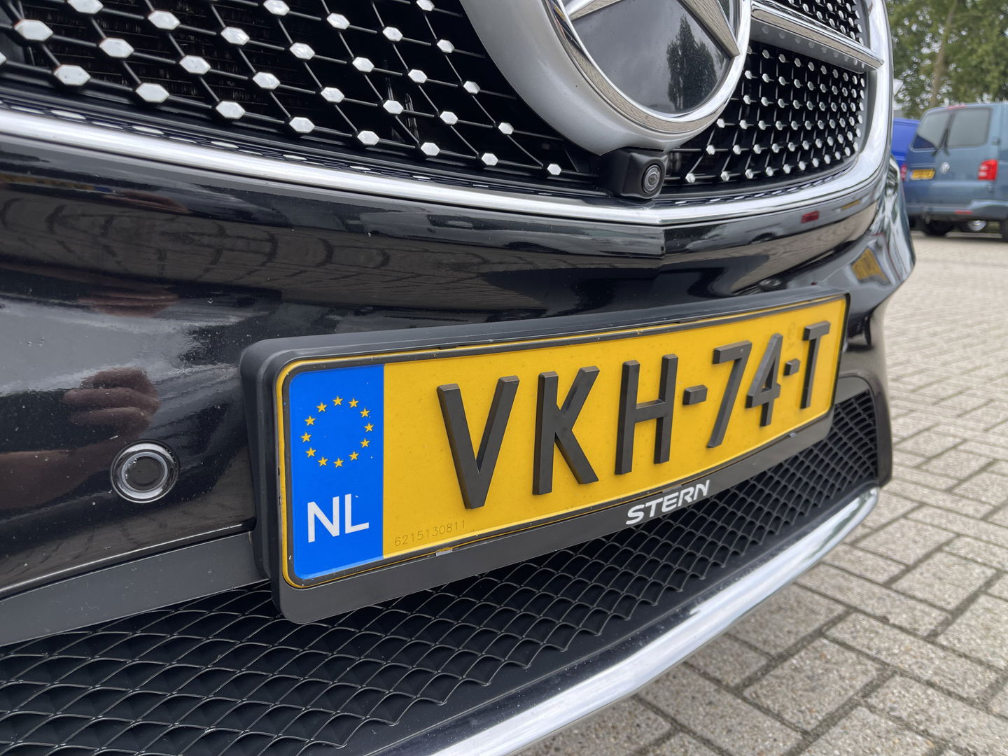 Mercedes-Benz V-Klasse 300d 237pk Extra Lang DC 5 persoons Avantgarde Edition / vaste prijs rijklaar € 49.950 ex btw / lease vanaf € 864 / AMG / burmester / leer / camera / originele Nedelandse bus !