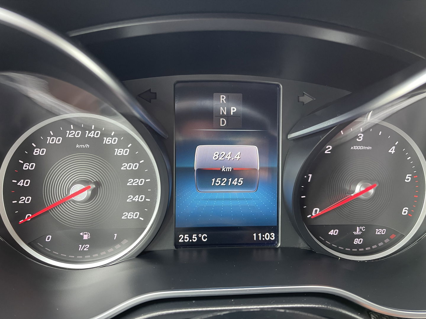 Mercedes-Benz V-Klasse 300d 237pk Extra Lang DC 5 persoons Avantgarde Edition / vaste prijs rijklaar € 49.950 ex btw / lease vanaf € 864 / AMG / burmester / leer / camera / originele Nedelandse bus !