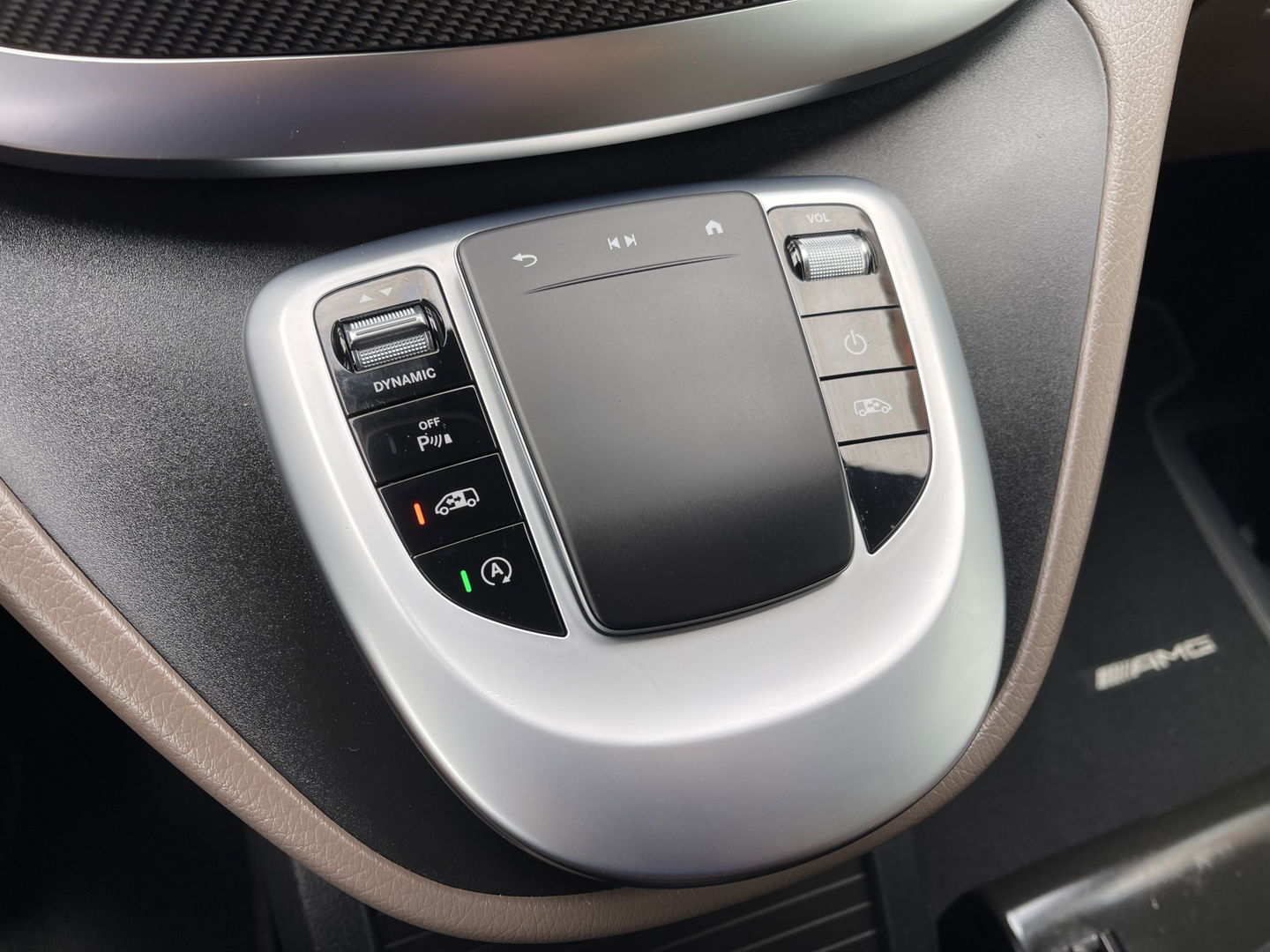 Mercedes-Benz V-Klasse 300d 237pk Extra Lang DC 5 persoons Avantgarde Edition / vaste prijs rijklaar € 49.950 ex btw / lease vanaf € 864 / AMG / burmester / leer / camera / originele Nedelandse bus !