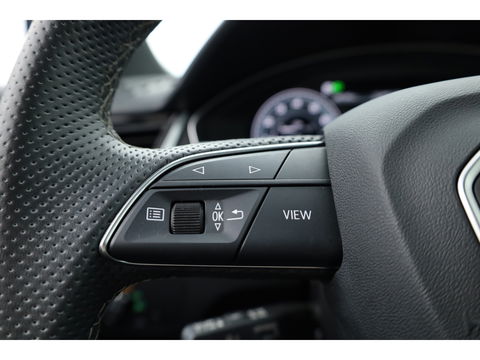 Audi Q5 Sportback 50 TFSI e S edition | Pano | Matrix LED | Adapt. Cruise | Camera | 20'' | Elek. Trekhaak | Apple CarPlay