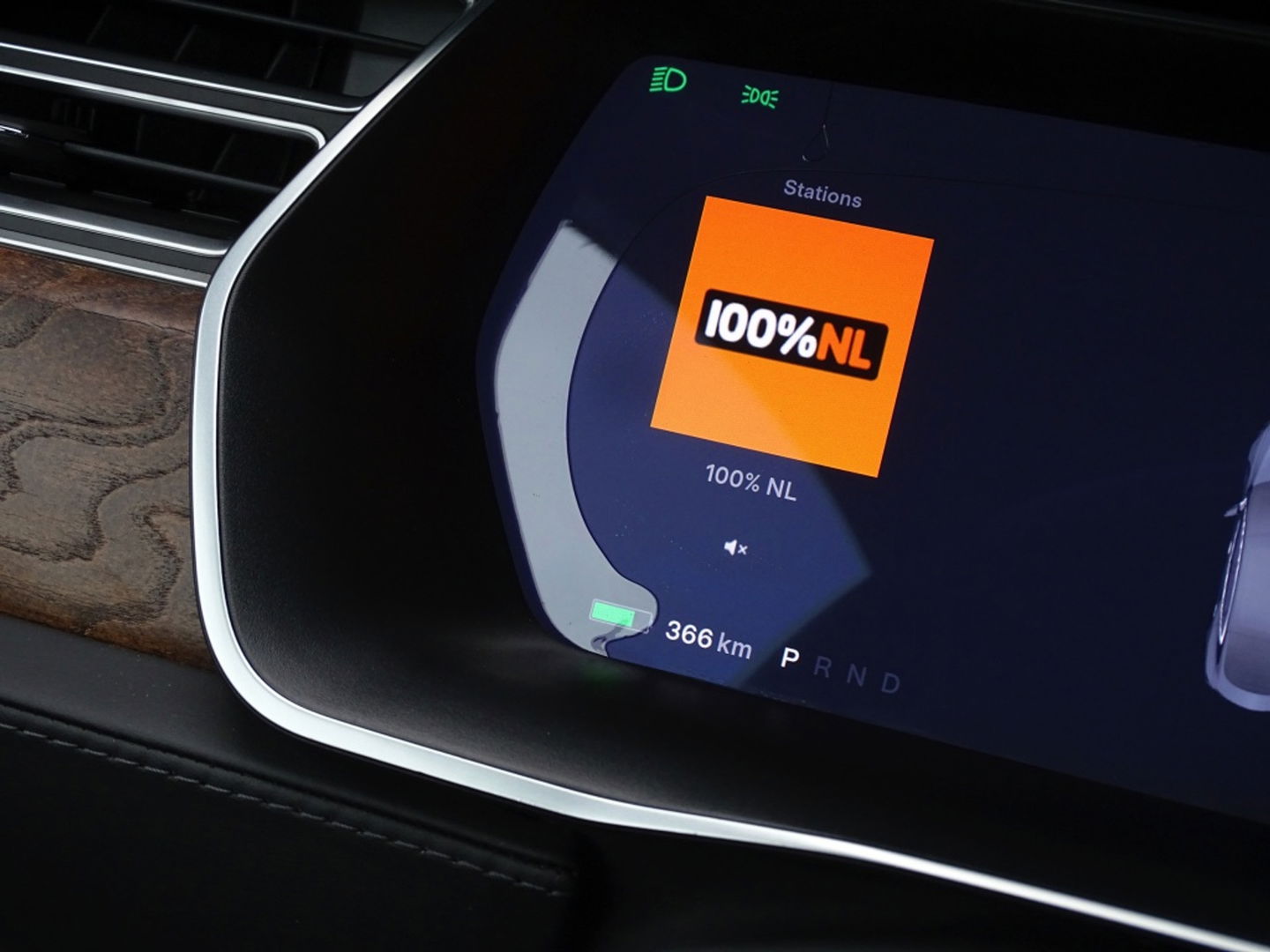 tesla motors MODEL S 90D Base 423PK / alcantara / *NAP*