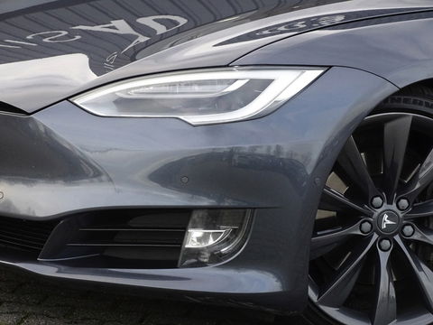 tesla motors MODEL S 90D Base 423PK / alcantara / *NAP*