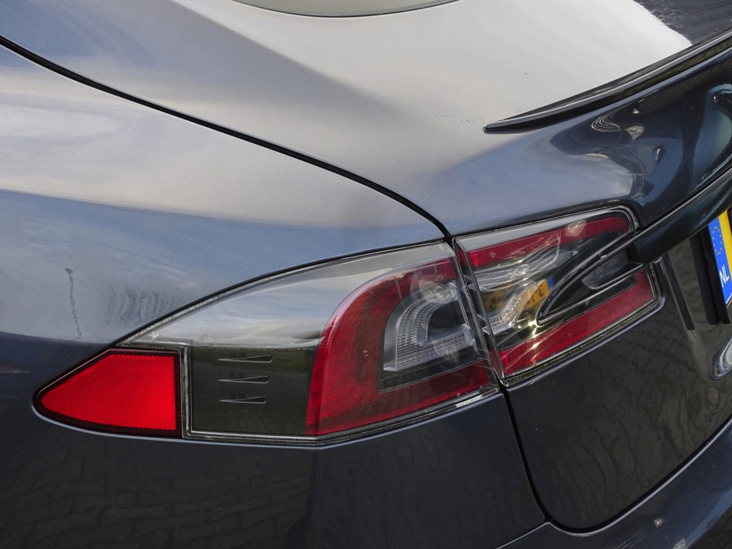 tesla motors MODEL S 90D Base 423PK / alcantara / *NAP*