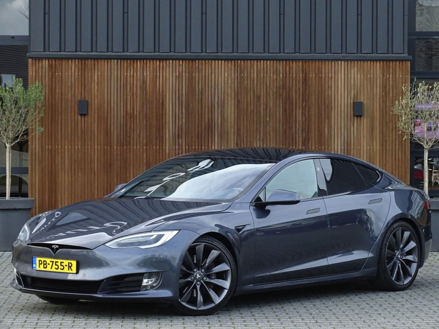 tesla motors MODEL S 90D Base 423PK / alcantara / *NAP*