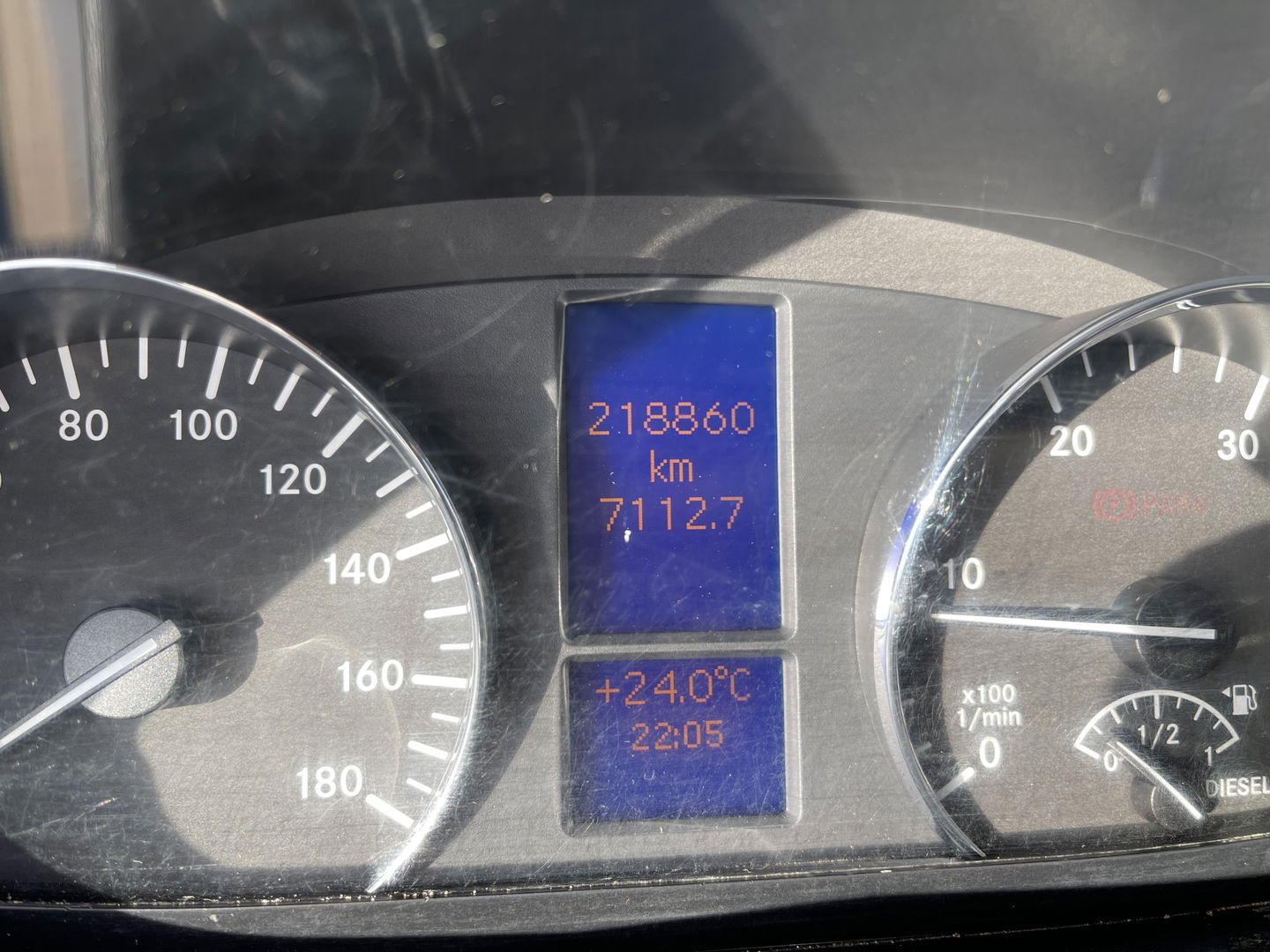 Mercedes-Benz Sprinter 513 2.2 CDI 366 HD L2H2 / te koop zo mee / € 9.950 ex btw / apk tot 08-04-2026 / dubbellucht / trekhaak 3500 kg / turbo vervangen , bon aanwezig