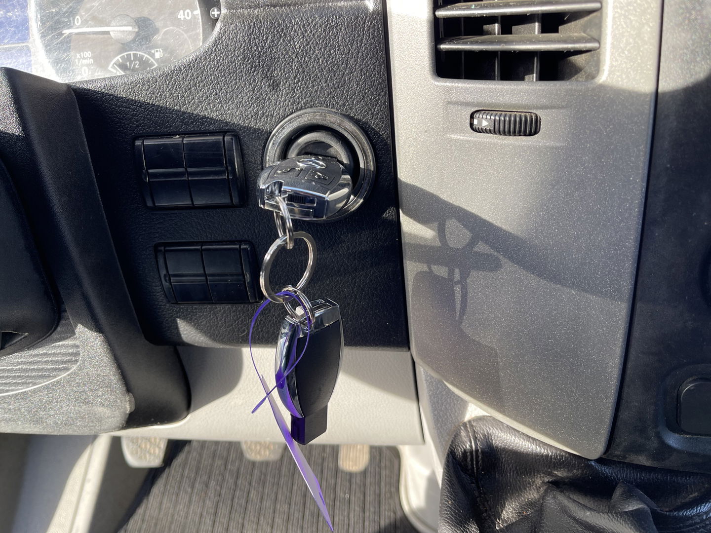 Mercedes-Benz Sprinter 513 2.2 CDI 366 HD L2H2 / te koop zo mee / € 9.950 ex btw / apk tot 08-04-2026 / dubbellucht / trekhaak 3500 kg / turbo vervangen , bon aanwezig