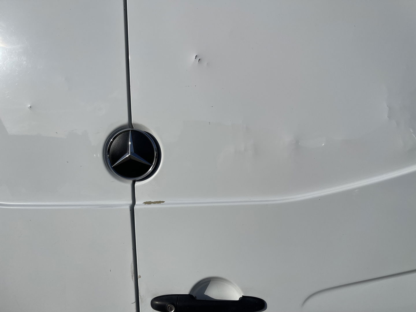 Mercedes-Benz Sprinter 513 2.2 CDI 366 HD L2H2 / te koop zo mee / € 9.950 ex btw / apk tot 08-04-2026 / dubbellucht / trekhaak 3500 kg / turbo vervangen , bon aanwezig