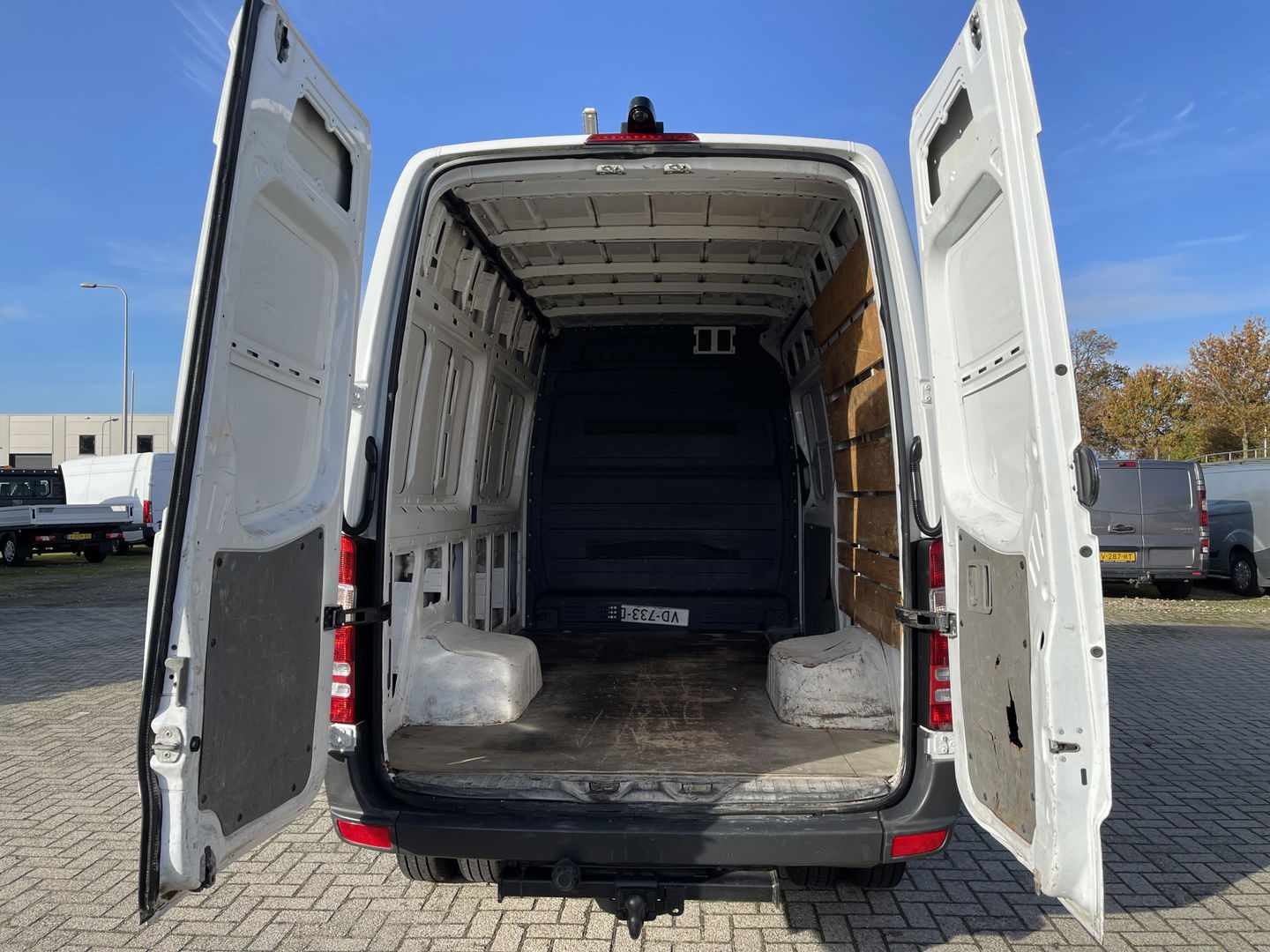 Mercedes-Benz Sprinter 513 2.2 CDI 366 HD L2H2 / te koop zo mee / € 9.950 ex btw / apk tot 08-04-2026 / dubbellucht / trekhaak 3500 kg / turbo vervangen , bon aanwezig