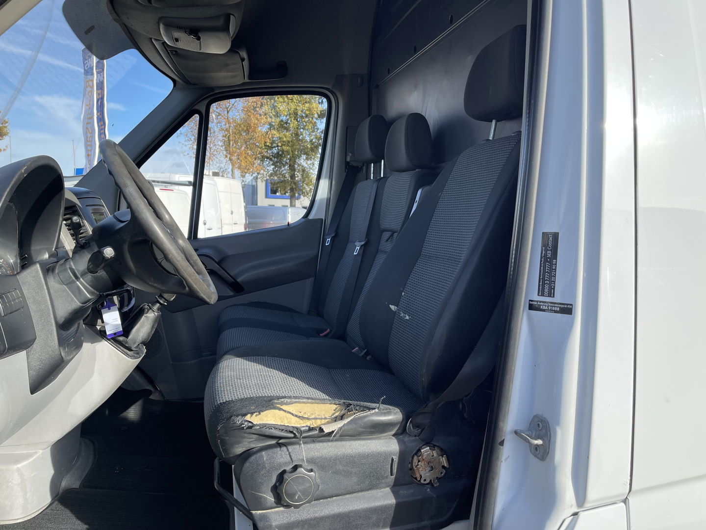 Mercedes-Benz Sprinter 513 2.2 CDI 366 HD L2H2 / te koop zo mee / € 9.950 ex btw / apk tot 08-04-2026 / dubbellucht / trekhaak 3500 kg / turbo vervangen , bon aanwezig