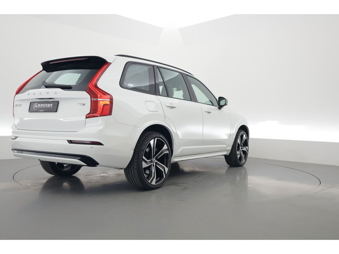 Volvo XC90 2.0 T8 Recharge AWD Ultra Dark | Tailored Wool | Pano | Head-up | Trekhaak | 22 inch |