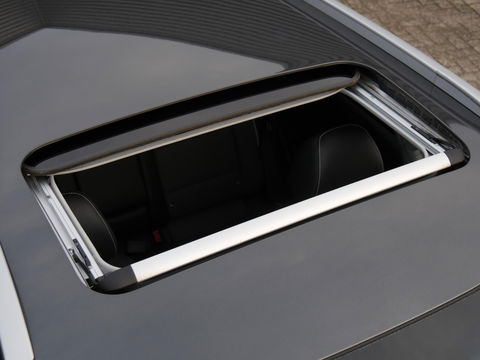 Kia e-Niro 64kWh/ 3-FASE/ SOH 100%/ DYNAMICPLUSLINE/ SCHUIFDAK