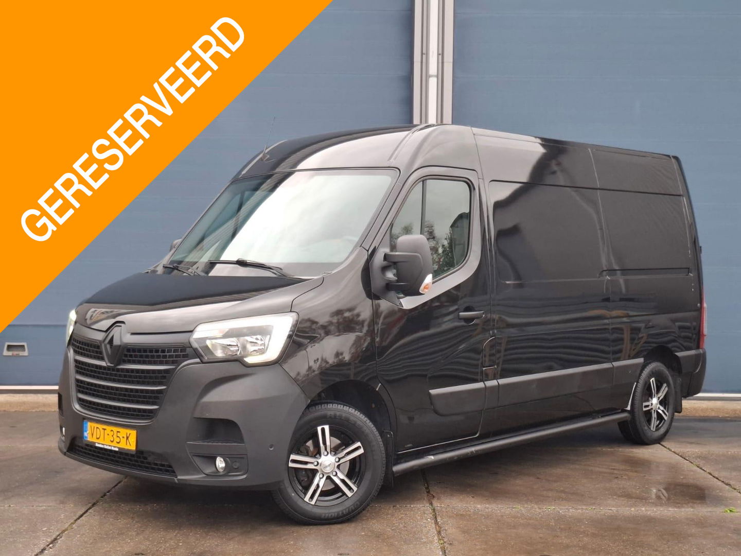 Renault Master T35 2.3 dCi 180 L2H2 Energy AIRCO / CRUISE CONTROLE / CAMERA / NAVI / TREKHAAK / 3 ZITS