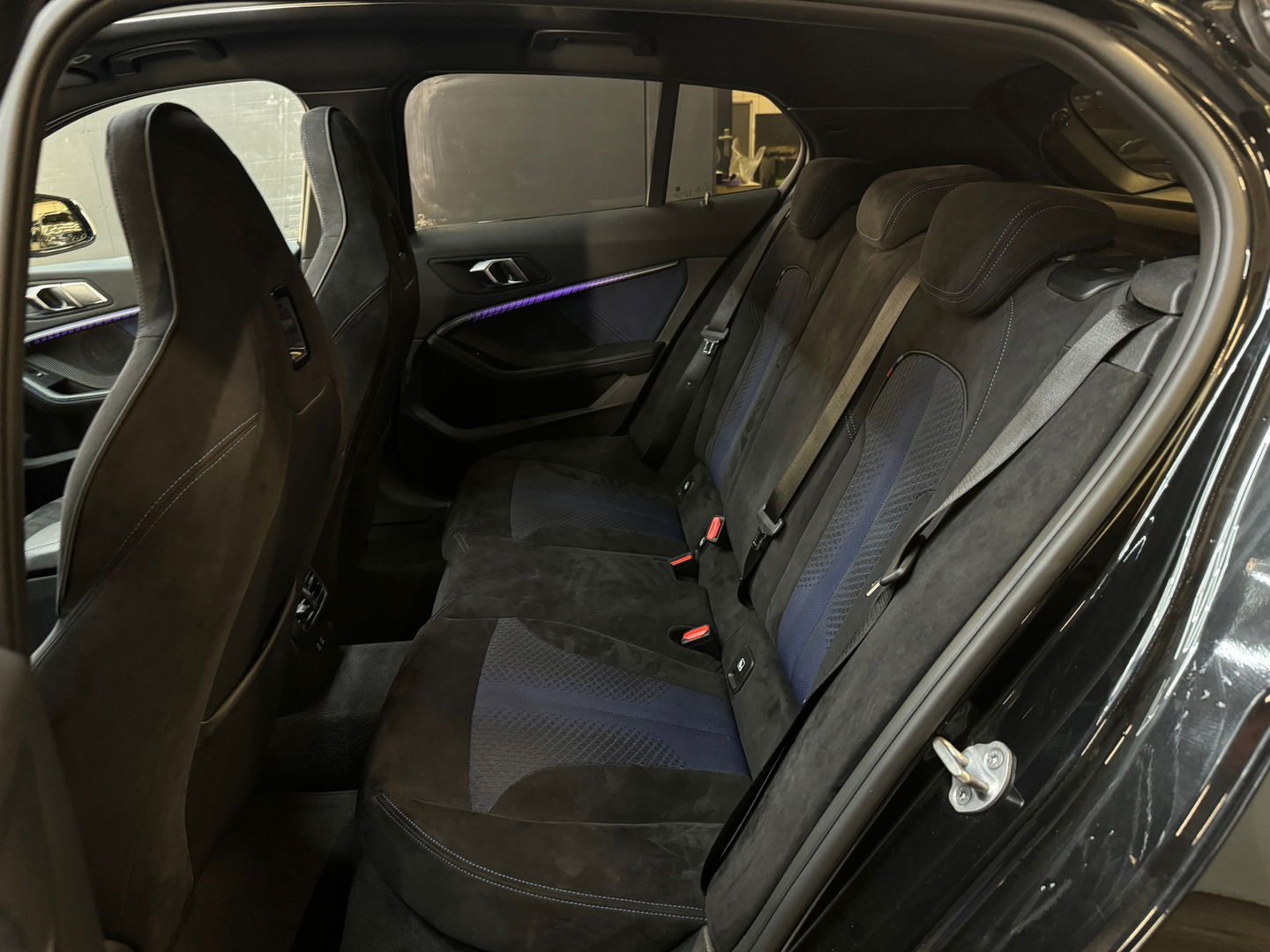 BMW 1-serie 118i High Executive M Sport Pano|M Seat|Sfeer